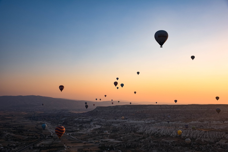 balloon, nature, hot air balloon, sunrise, tourism, freedom, beauty in nature, adventure, ballooning festival, flying, orange color, travel, no people