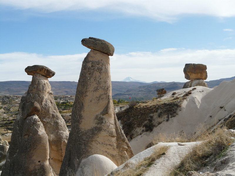 known, eroded, unesco world heritage, solid, beauty in nature, tranquil scene, cloud - sky, famous, ürgüp, caffrey gabelfelsen, view, rock, fairy chimneys
