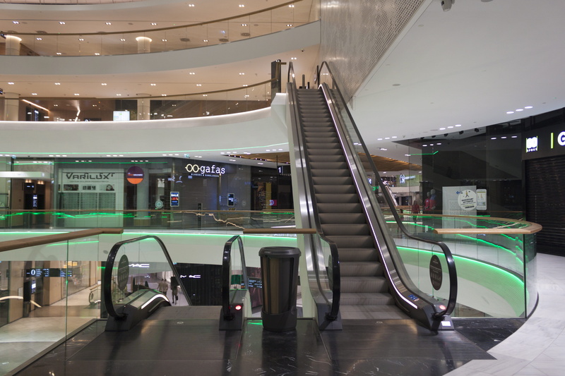 interior, purchase, railing, mode of transportation, transportation, built structure, elegant, shopping, absence, 4K, luxury, escalators, indoors, seat