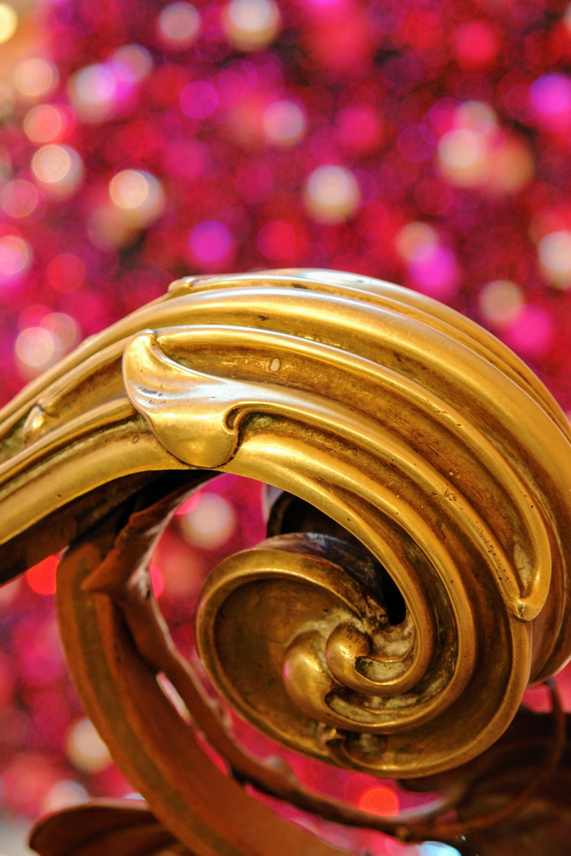 day, arts culture and entertainment, no people, shiny, wind instrument, single object, brass instrument, metal, still life, indoors, lafayette, la fayette