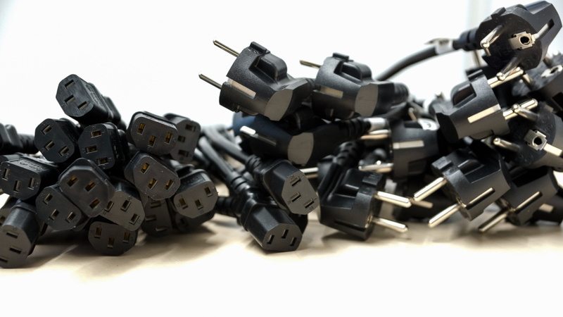 prong, computer, electrical equipment, studio shot, black, alloy, indoors, small, heap, industry, lot, three dimensional, european, europe, electric, cee 7 4