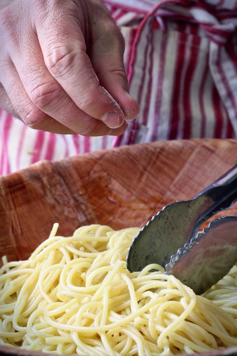 freshness, dinner, italian food, wooden, cuisine, hands, indoors, 4K, italian, close-up, adding salt, cooked, tasty, delicious, one person, raw food, wellbeing