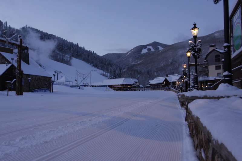resort, building exterior, outdoors, nature, village, built structure, snow, winter, architecture, frozen, vacation, colorado, no people, illuminated, sky