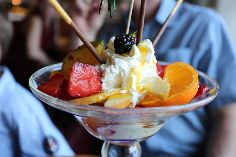 sugar, summer, sweet, snack, food and drink, glass container, freshness, fruit, ready-to-eat, 5K, cold, dairy, ice cream sundae, temptation, close-up