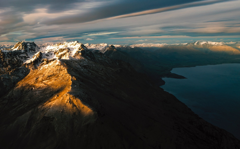 sea, hills, sunlight, nature, New Zealand, Lake Wakatipu, clouds, landscape, 2K, mountains