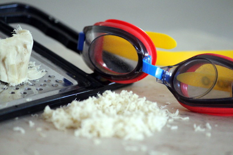 fashion, still life, close-up, taste, tasty, sharp, simply, diving mask, spice, sunglasses, nutrition, hearty, protection, raw food, beauty, eat, glass - material