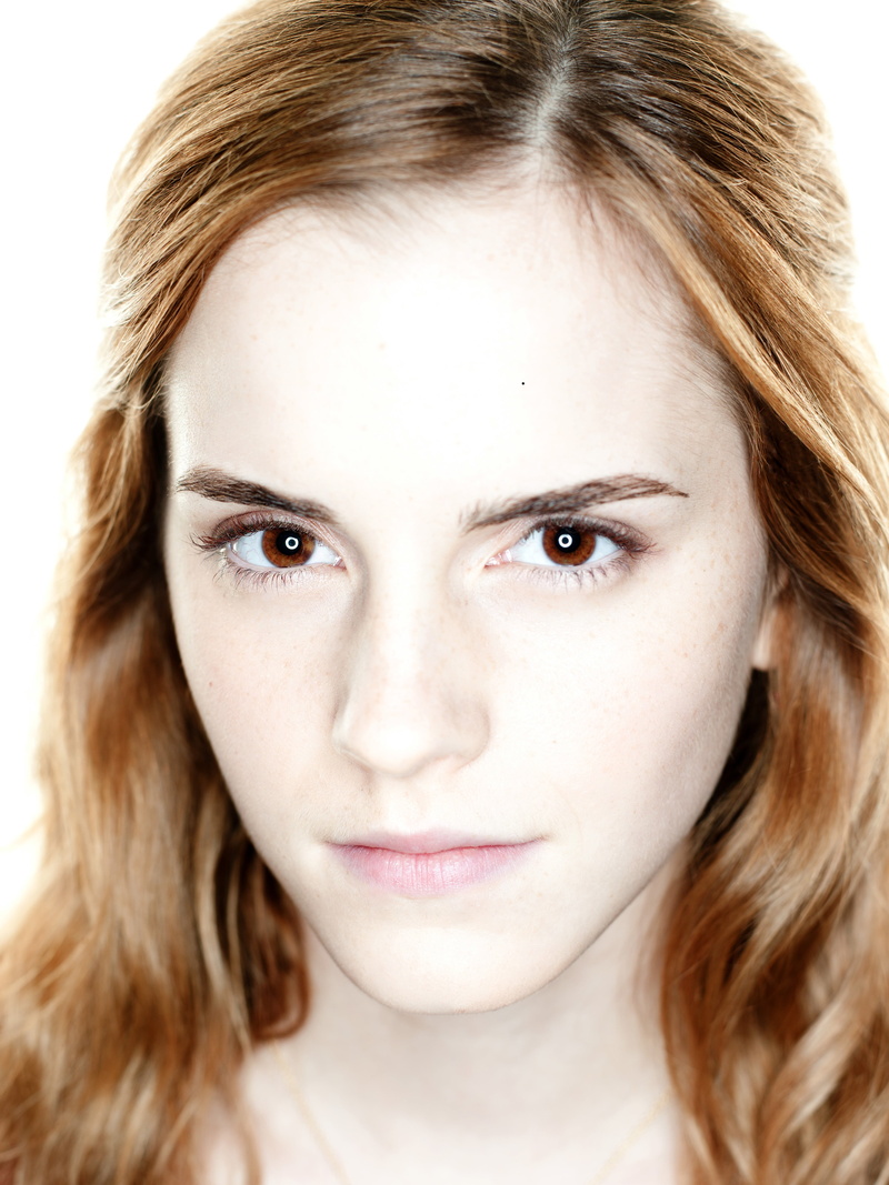 hair, portrait, looking at camera, one person, adolescence, blue eyes, s, body part, neck, shirt, actress, crew, beautiful people, beautiful woman, redhead