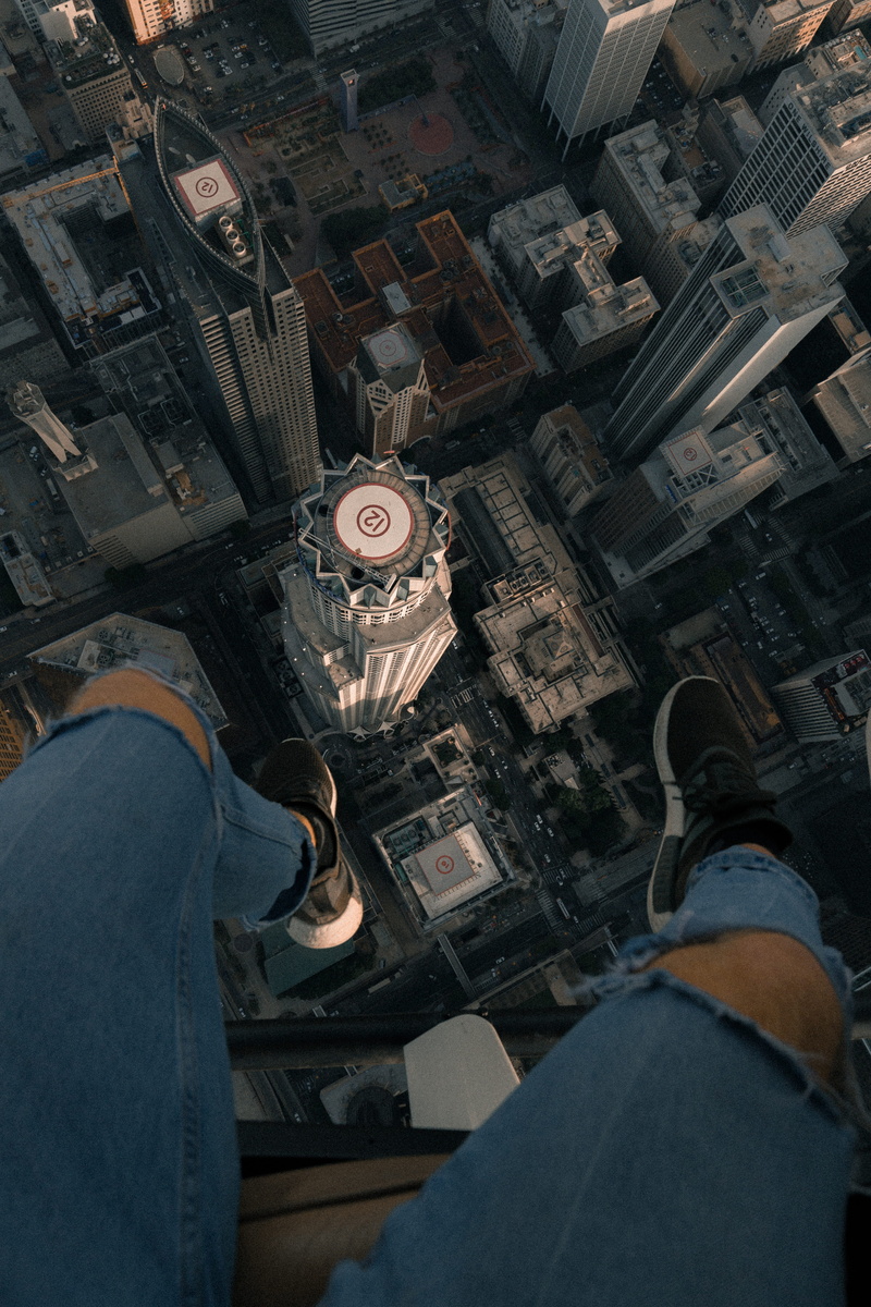 extreme, angle, heli, males, skyscraper, building, hanging, architecture, aerial, industry, adventure, street, 5K, urban Scene, feet down, edge, caucasian Ethnicity