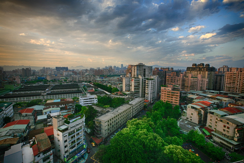 building, building exterior, high angle view, office building exterior, buildings, apartment, skyline, architecture, landscape, tree, eyeview, cloudy, urban skyline