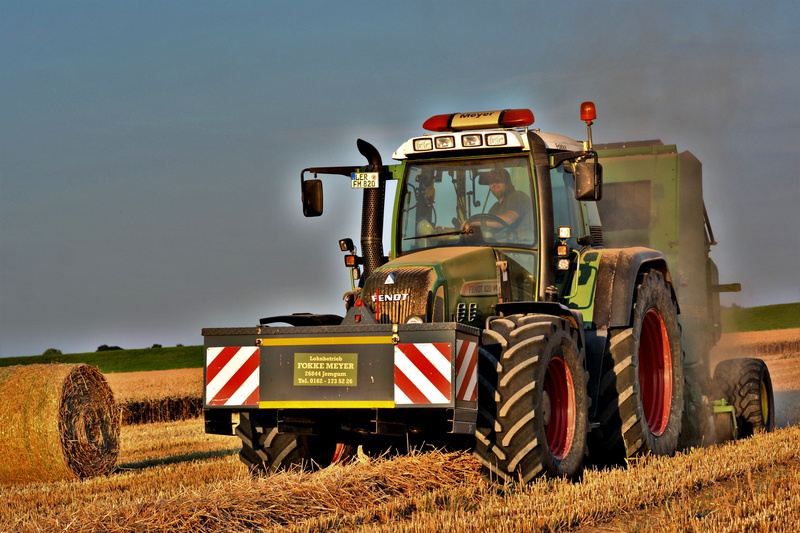 rural scene, land vehicle, landscape, wage operating, agricultural machinery, nature, sky, tug, agricultural equipment, harvest, working machine, wheel