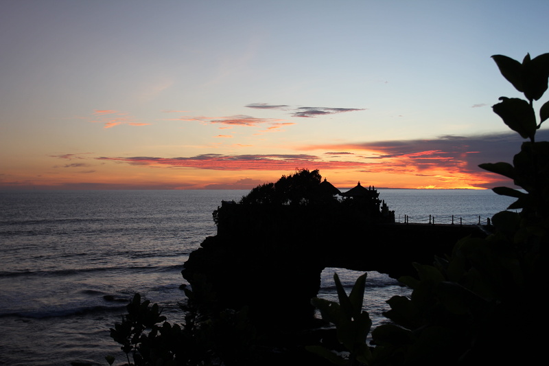 horizon over water, orange color, bali, beautiful, temple, sea, happy, nature, 5K, land, beauty in nature, cloud - sky, horizon, water, plant, tranquility