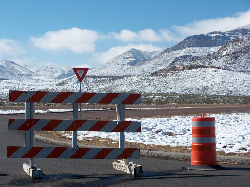 security, safety, el, nature, outdoors, road, cold - Temperature, sign, El Paso, snowcapped mountain, beauty in nature, paso, photos, protection, mountain Range