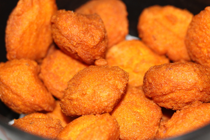 heap, ready-to-eat, food and drink, fried, indian food, orange color, acarajé, full frame, prepared potato, fast food, close-up, still life, studio shot