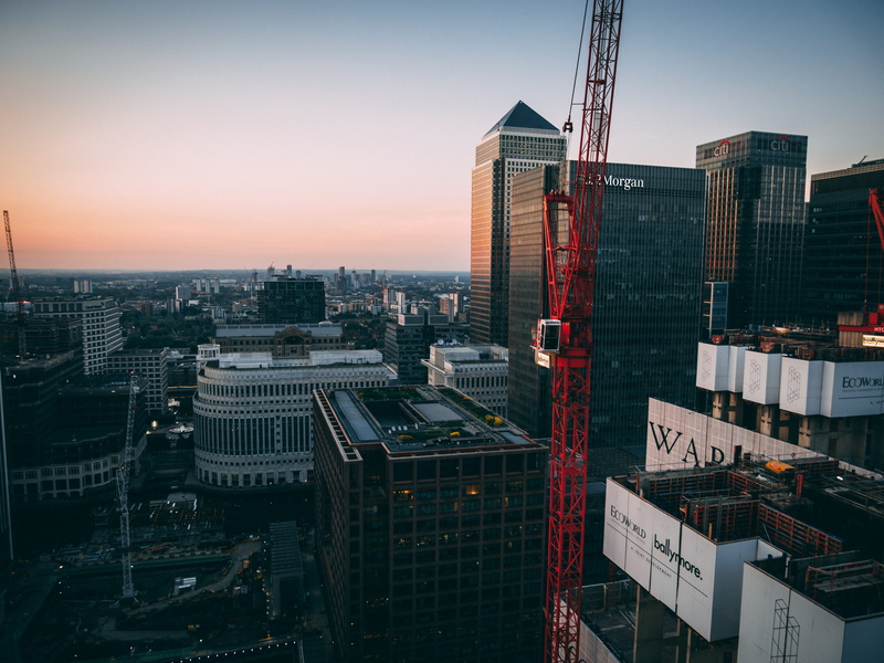 photography, hsbc, built structure, tower, london, 5K, crane, financial district, outdoors, building, sky, citi, sunset, office building exterior, city