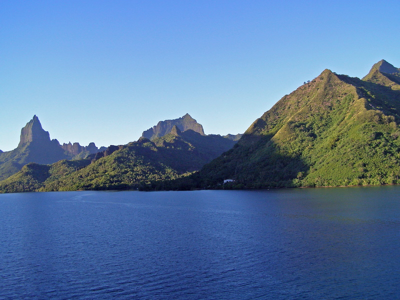 lake, Society, day, range, island, mountain, view into land, summer, paradise, blue, French, landscape, copy space, green, color Image, tranquil scene