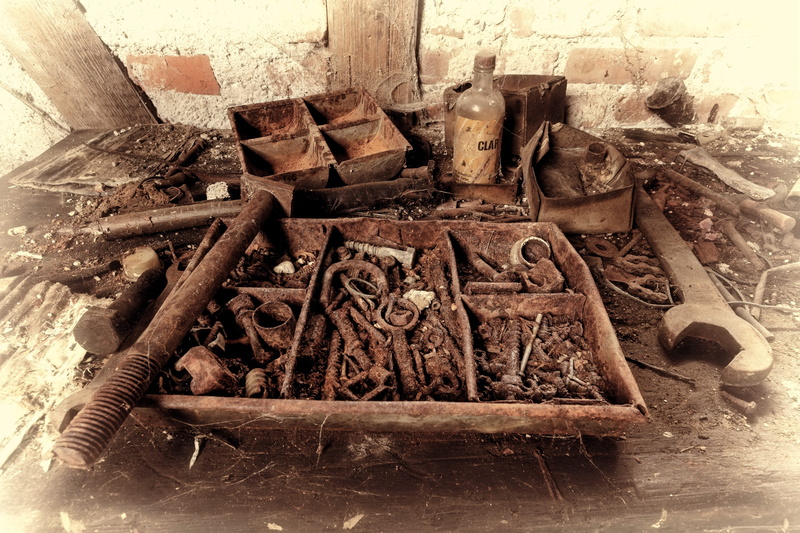 abandoned, close up, food, tool, metal, scrap, decay, temptation, craft, indoors, stainless, close-up, obsolete, old tool, screw clamp, screw, chocolate