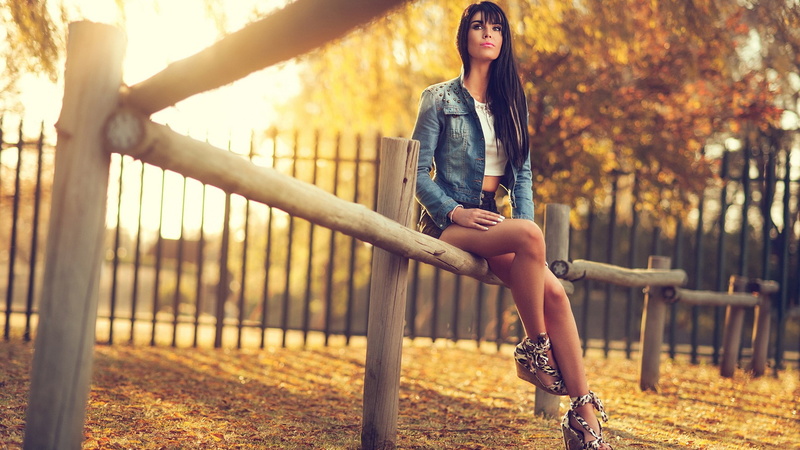 adult, beautiful woman, one person, autumn, fashion, casual clothing, portrait, 1080P, young adult, pc  girl 1920x1080, females, lifestyles, hairstyle