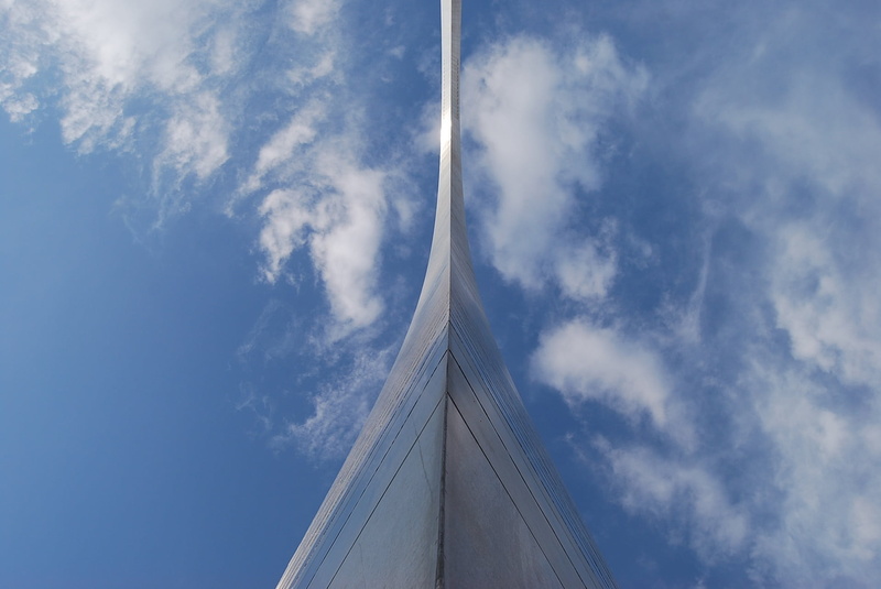 outdoors, doorway, memorial, usa, mississippi, connection, jefferson, cloud - sky, metal, low angle view, symbol, bridge, sky, urban, blue, west, landmark