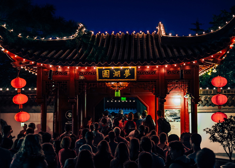 real people, large group of people, lantern, crowd, outdoors, men, 2K, black, china, light, night, torii, enter, lighting equipment, built structure, street