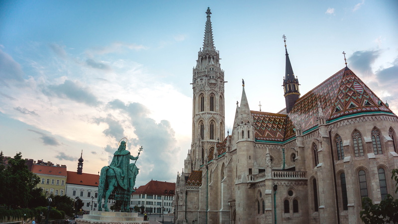 tower, 5K, church, sky, building exterior, travel destinations, cathedral, tourism, outdoors, city, history, built structure, no people, travel, place of worship