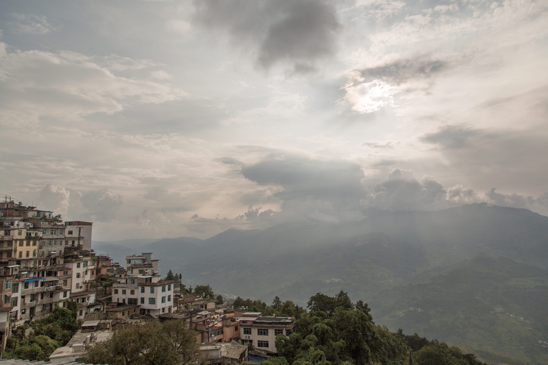 cloud, rice, architecture, yuanyang, 5K, china, beauty in nature, outdoors, building, plant, day, tree, no people, townscape, terrace, mountain, city