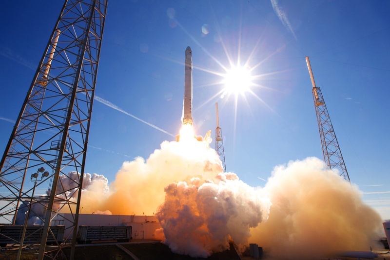 cape canaveral, environmental issues, lift-off, launching, crane - construction machinery, speed, air pollution, propulsion, factory, sky, lens flare, spacecraft