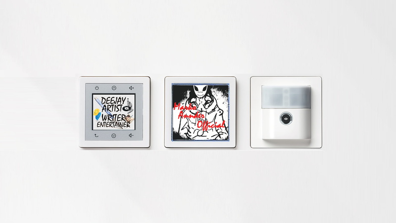 technology, DJ, electricity, portable information device, gray, electrical equipment, equipment, indoors, white color, communication, wireless technology