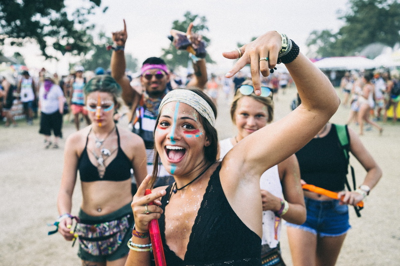 cheerful, enjoyment, excitement, festival, event, festival goer, people, vitality, positive emotion, happiness, music festival, incidental people, portrait