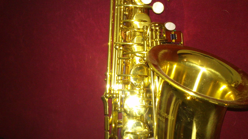metal, saxophone, instrument, brass instrument, musical instrument, arts culture and entertainment, musiknoten, jazz music, 2K, shiny, blue background