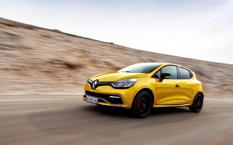 yellow, sky, transportation, edc, taxi, copy space, blurred motion, mode of transportation, single object, clio, motor vehicle, on the move, no people