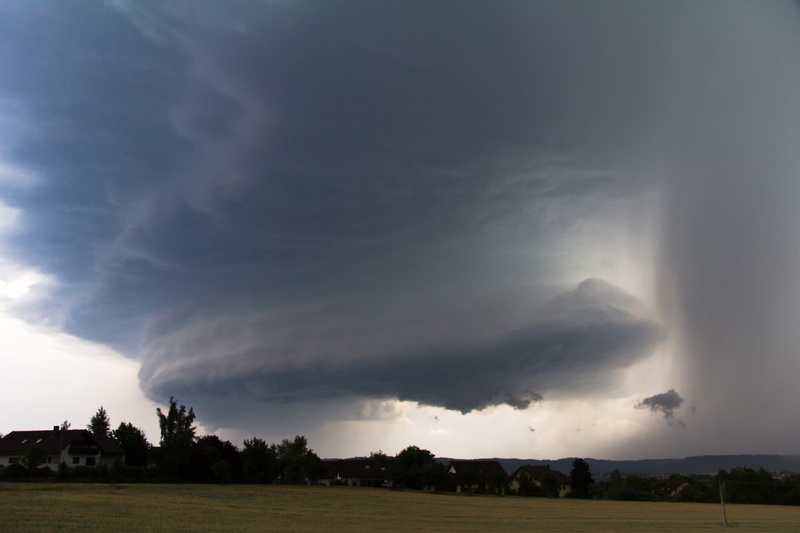 grass, cumulonimbus, gloomy, forward, lift plate, super cell, threatening, scenics - nature, clouds form, dramatic, non-urban scene, 5K, gewitterstimmung