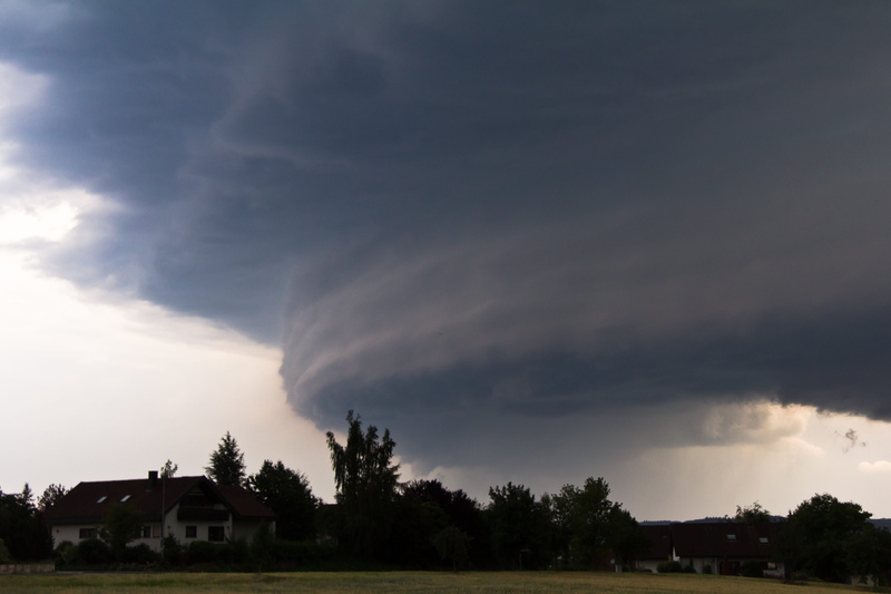 shelf cloud, building exterior, plant, thundercloud, gust front, house, threatening, silhouette, drama, day, landscape, dramatic sky, cumulonimbus, storm front