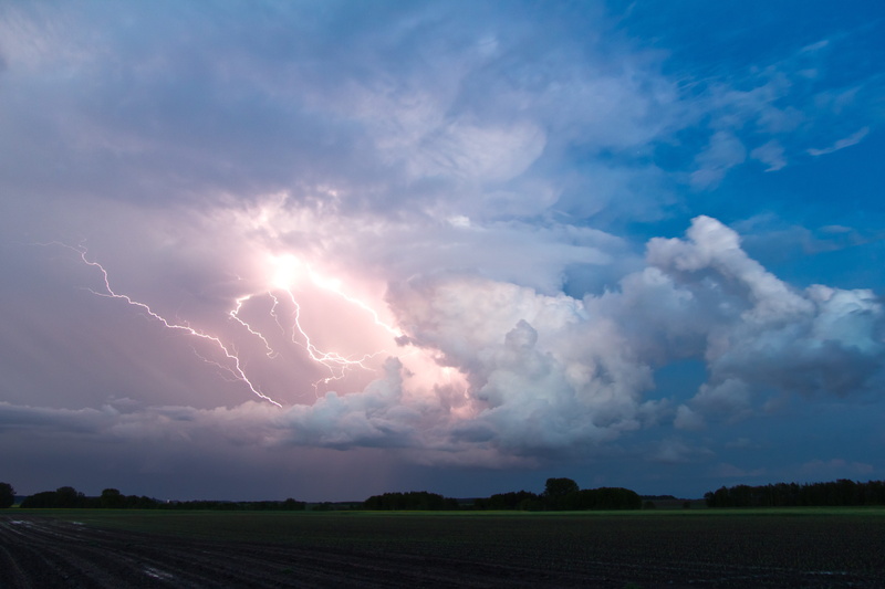 discharge, storm hunting, tranquility, environment, lightning, threatening, outdoors, nature, cloud - sky, landscape, blue hour, dangerous, electricity