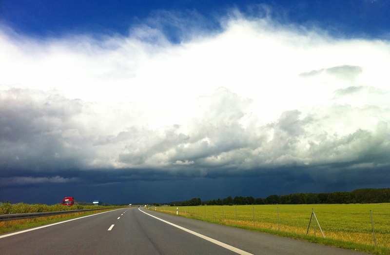 marking, sign, storm clouds, thunderstorm, landscape, 2K, cloud - sky, transportation, symbol, threatening, dividing line, diminishing perspective, forward