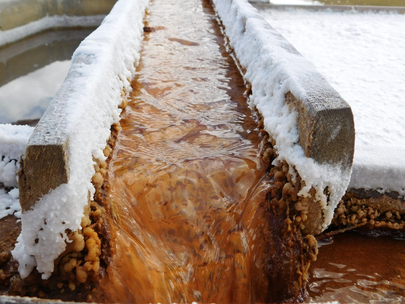 nature, saline, patchwork, deposit, wood - material, evaporation, no people, icicle, white color, flowing water, ice, day, production, close-up, tube, mine