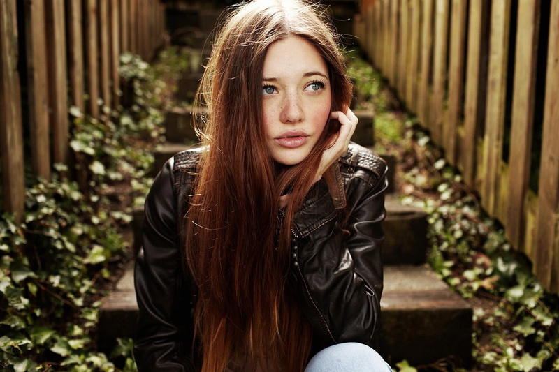 Lindsay Hansen, blue eyes, long hair, fence, women, lips, 720P