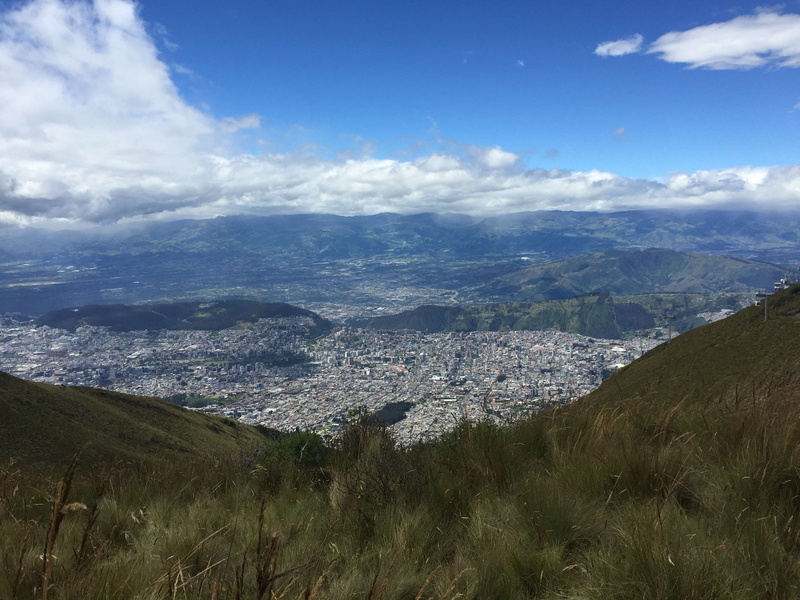 mountain, beauty in nature, sky, quito, no people, tranquility, landscape, cloud - sky, townscape, residential district, 2K, city, nature, day, tranquil scene