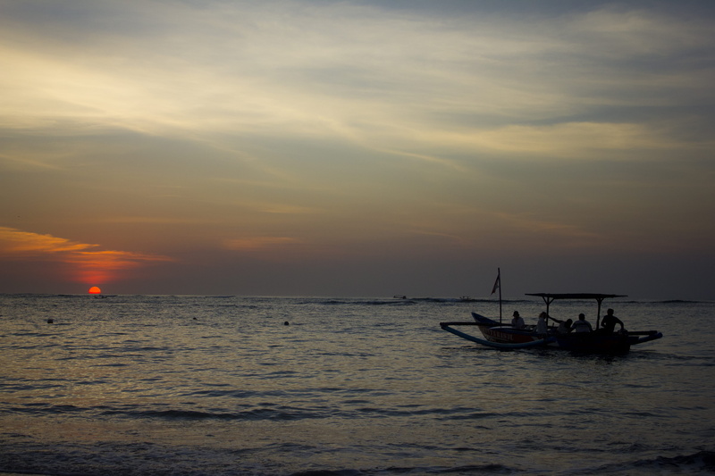 real people, ocean, sky, transportation, nature, horizon, beauty in nature, sunset, asia, village, clouds, tranquil scene, boat, outdoors, sea, orange color