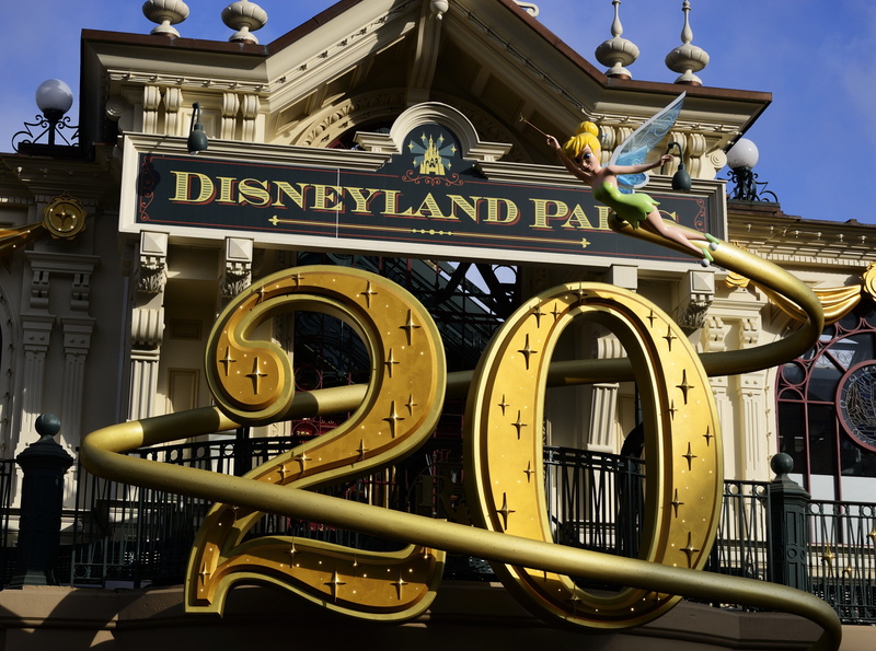 communication, 4K, city, connection, nature, sunlight, built structure, Architecture, Disneyland, sky, France, building exterior, day, seineetmarne, low angle view
