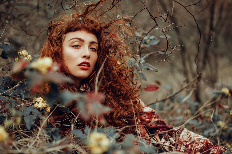 woodland, contemplation, women, plant, Nymphs, redhead, looking at viewer, looking at camera, Anne Hoffmann, selective focus, long hair, adult, portrait