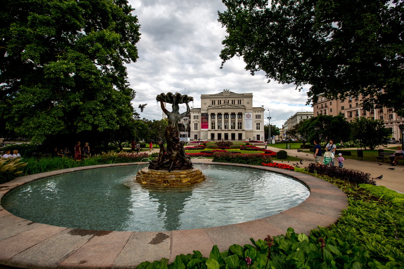 garden, sky, outdoors, plant, monument, architecture, park - man made space, growth, 5K, water, riga nymph, riga opera, incidental people, spraying, day