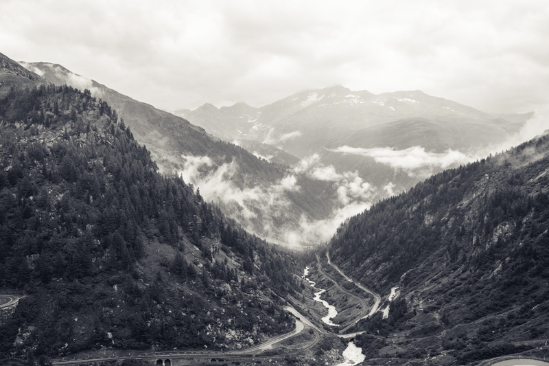 mountaiuns, mountain landscape, grayscale, nature, clouds, fog, tranquility, remote, day, mountain range, mountains, land, river, valley, non-urban scene