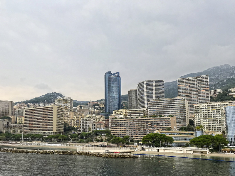 st tropez, palm trees, france, building exterior, skyscrapers, river, cityscape, residential district, saint tropez, city, boot, outdoors, caption, sun