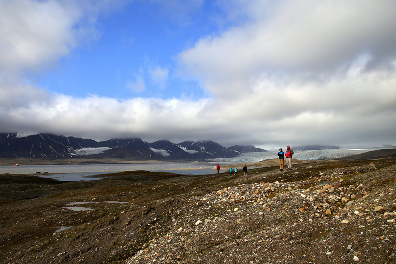 outdoor, spitsbergen, full length, loneliness, hiking, wilderness, fjord, kayak, panorama, sea, light, day, summer, non-urban scene, historic, polar, lifestyles