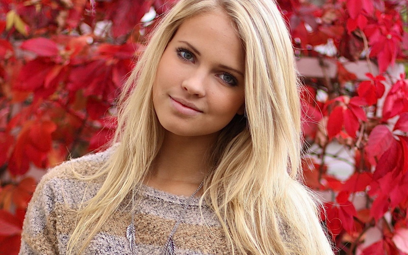 Emilie Marie Nereng, blonde, blond hair, portrait, young adult, adult, red, looking at camera, young women, beauty, front view, hairstyle, hair, headshot
