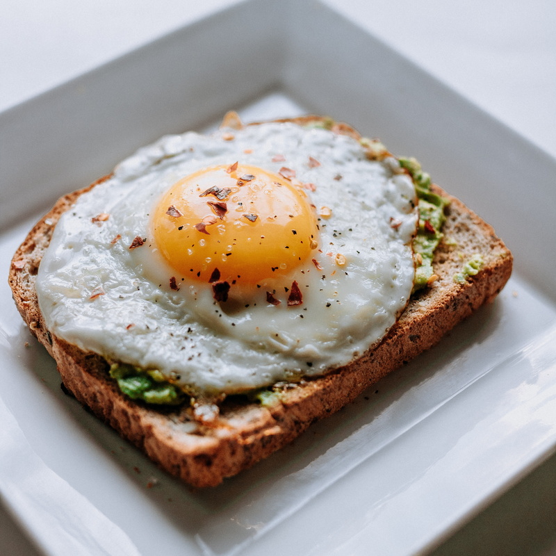 snack, indoors, avocado, french toast, food, kitchen, toasted bread, freshness, united states, ready-to-eat, 2K, ceramic, cook, fried egg, lunch, wellbeing