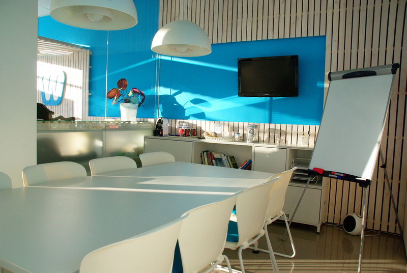 room, design, lighting equipment, home showcase interior, electric lamp, swimming pool, wall, 2K, seat, decoration, absence, home, indoors, desk, modern office interior