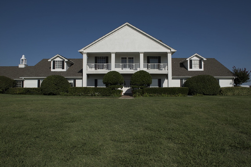 series, production, oil, grass, outdoors, upper class, parker, window, building exterior, suburb, ellie, home, Southfork Ranch, set, home ownership, front or back yard