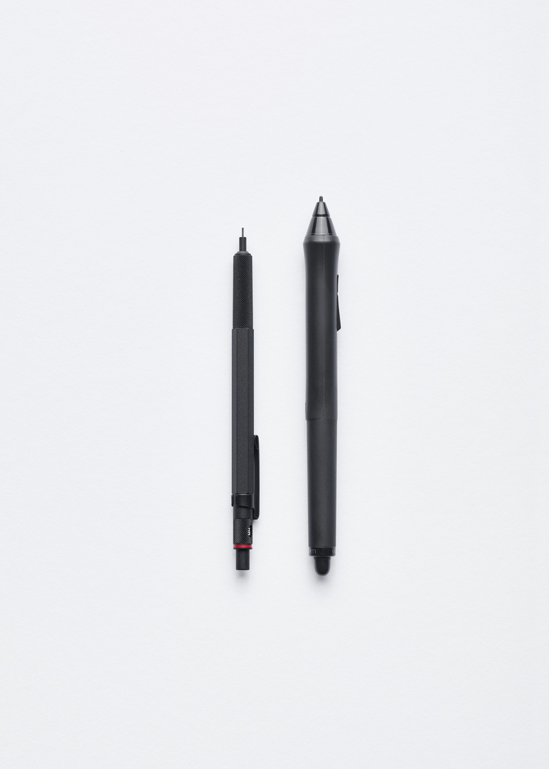 copy space, bielefeld, simplicity, studio shot, deutschland, pen, indoors, directly above, aggression, 5K, white background, group of objects, in a row