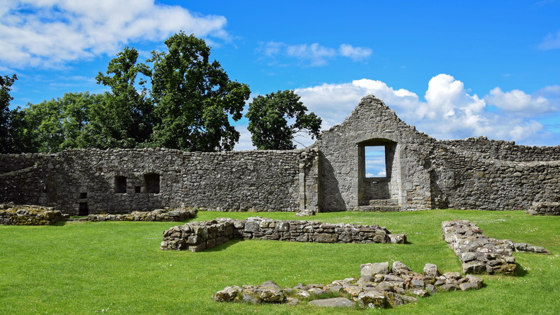 england, burgruine, tower, house, built structure, inca, cultures, outdoors, loch leven castle, decay, 5K, tree, famous Place, day, green color, architecture